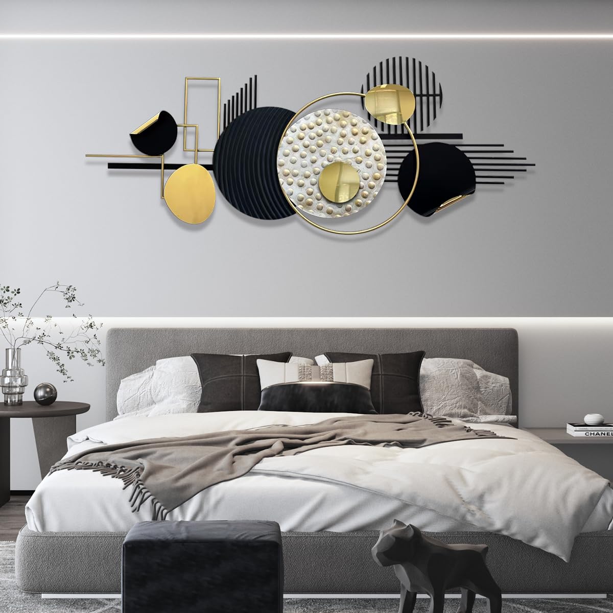 Metal Wall Art in Black and Gold, Modern Abstract Geometric Sculpture for Living Room, Dining Room, Bedroom, or Bathroom Decor